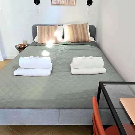 Doki My Way - Food Hall And Parking By Triapart Apartman