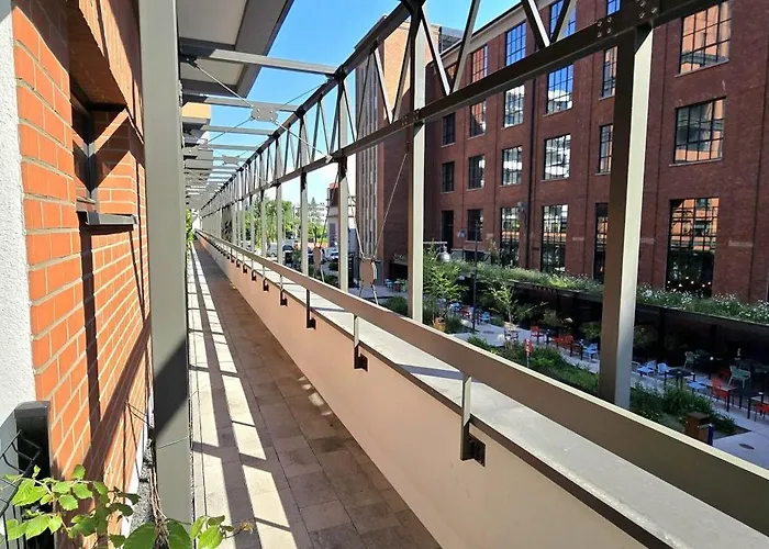 Doki My Way - Food Hall And Parking By Triapart