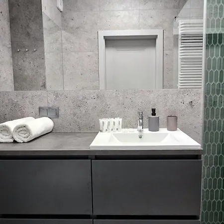 Doki My Way - Food Hall And Parking By Triapart * 格但斯克